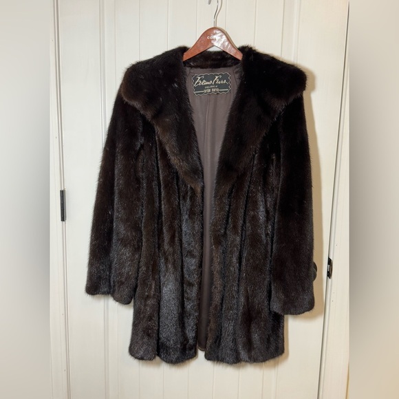 Vintage - Evans Furs/Bill Blass exclusive at Jordan Marsh - Picture 1 of 16